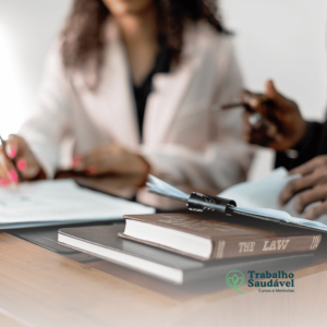 Curso Online de Licitações e Contratos Administrativos